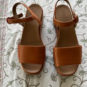 New never worn Camper leather platform sandals! Great for dresses or jeans!